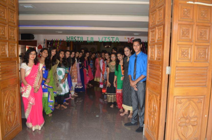 Smt BNB Swaminarayan Pharmacy College Vapi Gallery photo 4